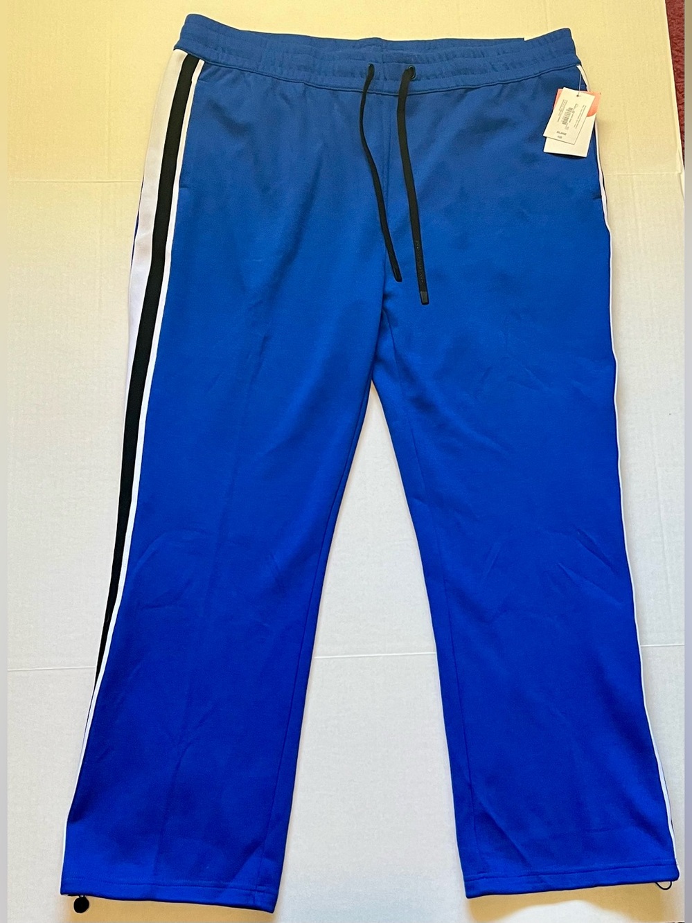 (NWT) XXL MEN'S SPORTS ILLUSTRATED TRACK PANTS - BLUE W/BLACK & WHITE STRIPES